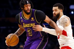 星空体育APP下载-湖人无詹如何取得4胜2负？交易走韦少真如天亮了